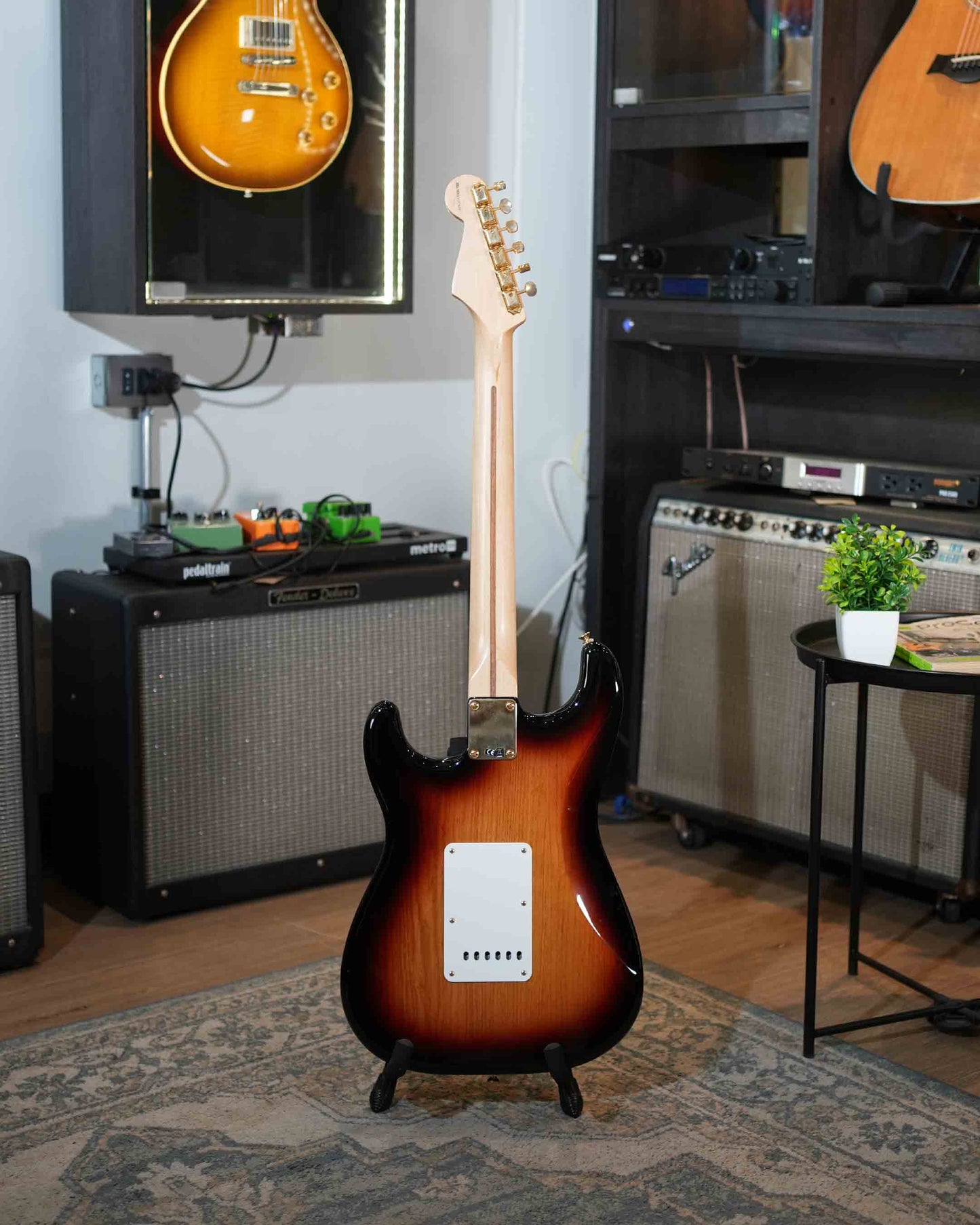 Fender Deluxe Players Stratocaster 3-color sunburst usada año 2015 incluye case - Guitarra eléctrica