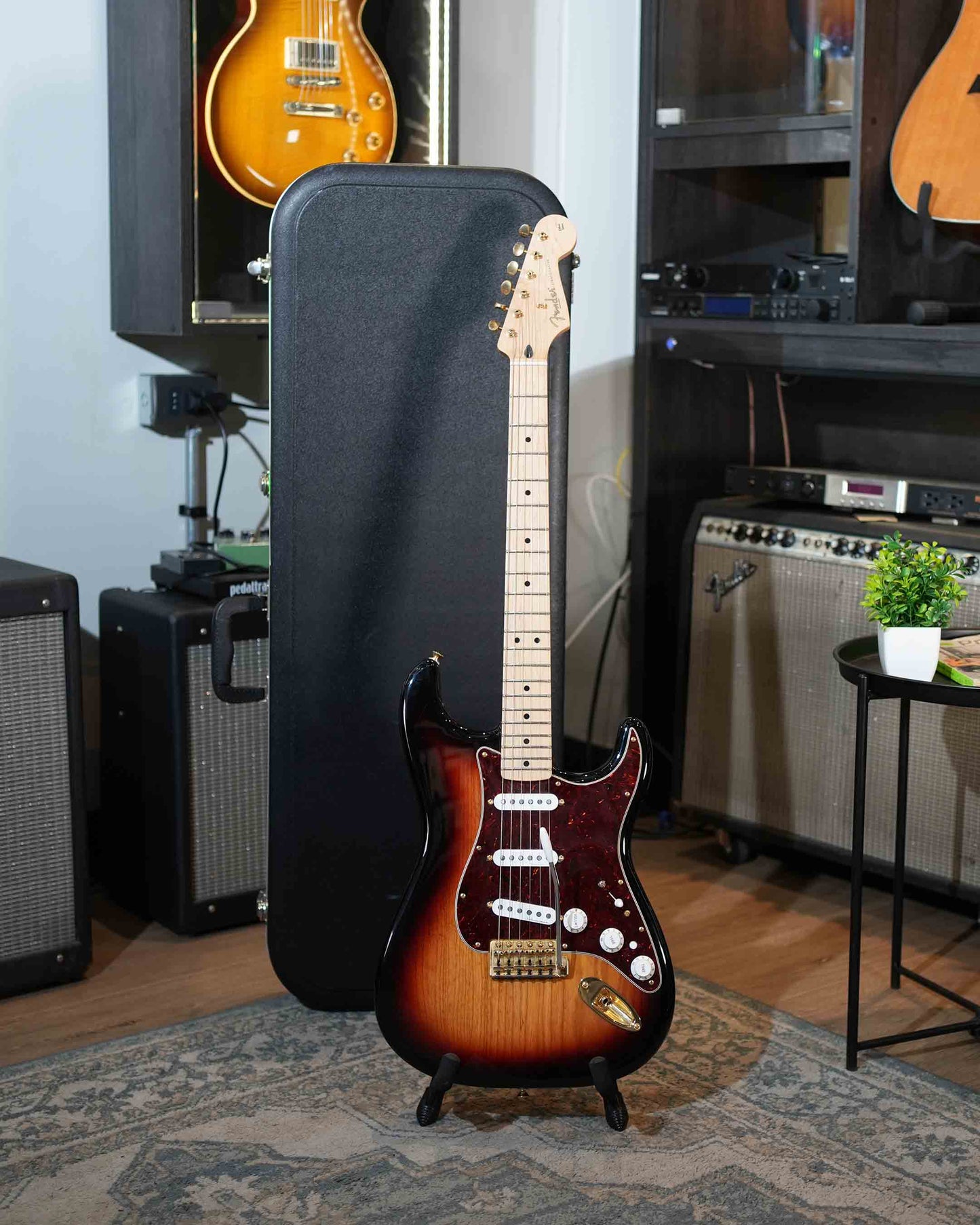 Fender Deluxe Players Stratocaster 3-color sunburst usada año 2015 incluye case - Guitarra eléctrica