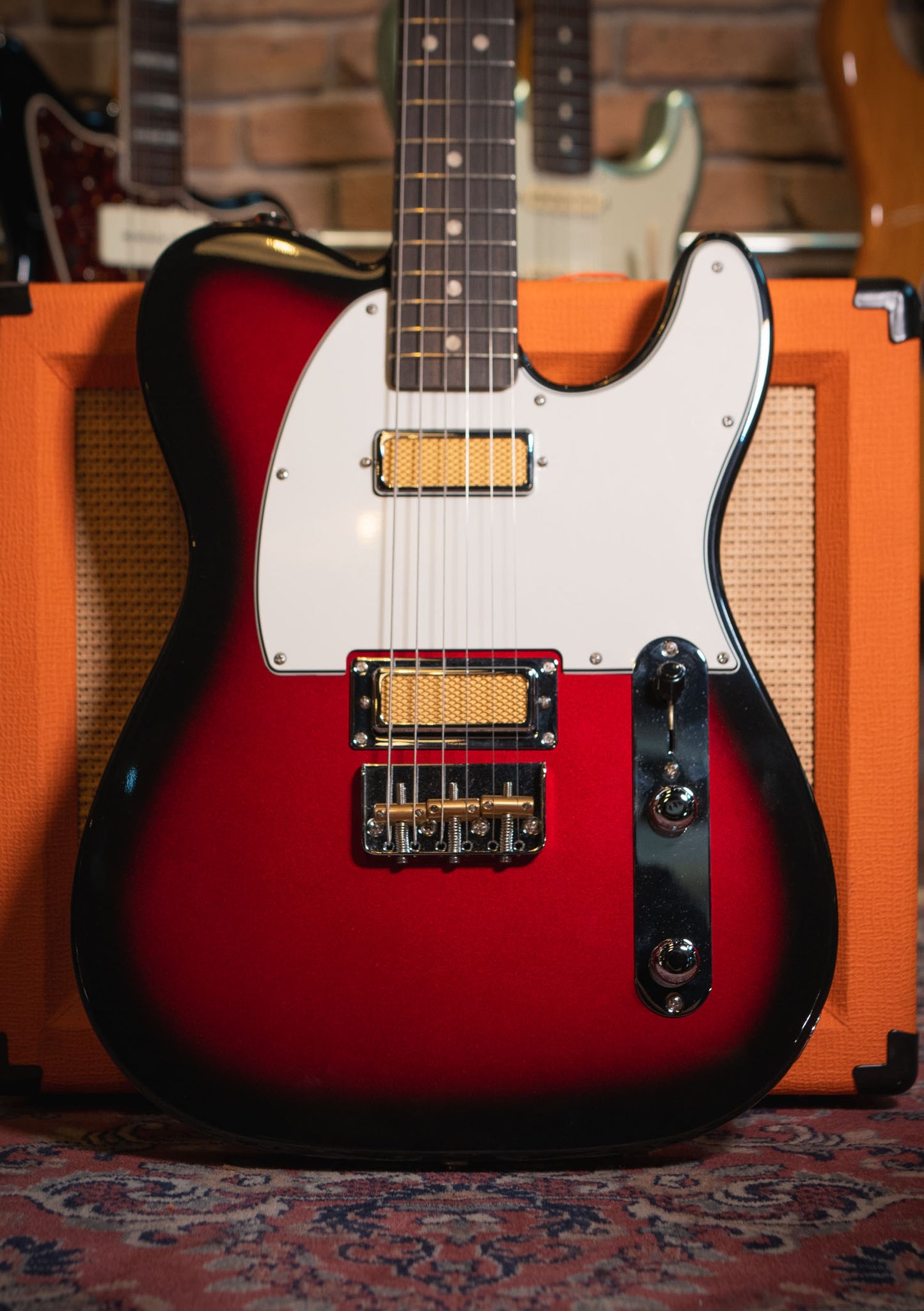 Fender Gold Foil Telecaster® Candy Apple Burst usada año 2022 (incluye hardcase) - Guitarra eléctrica