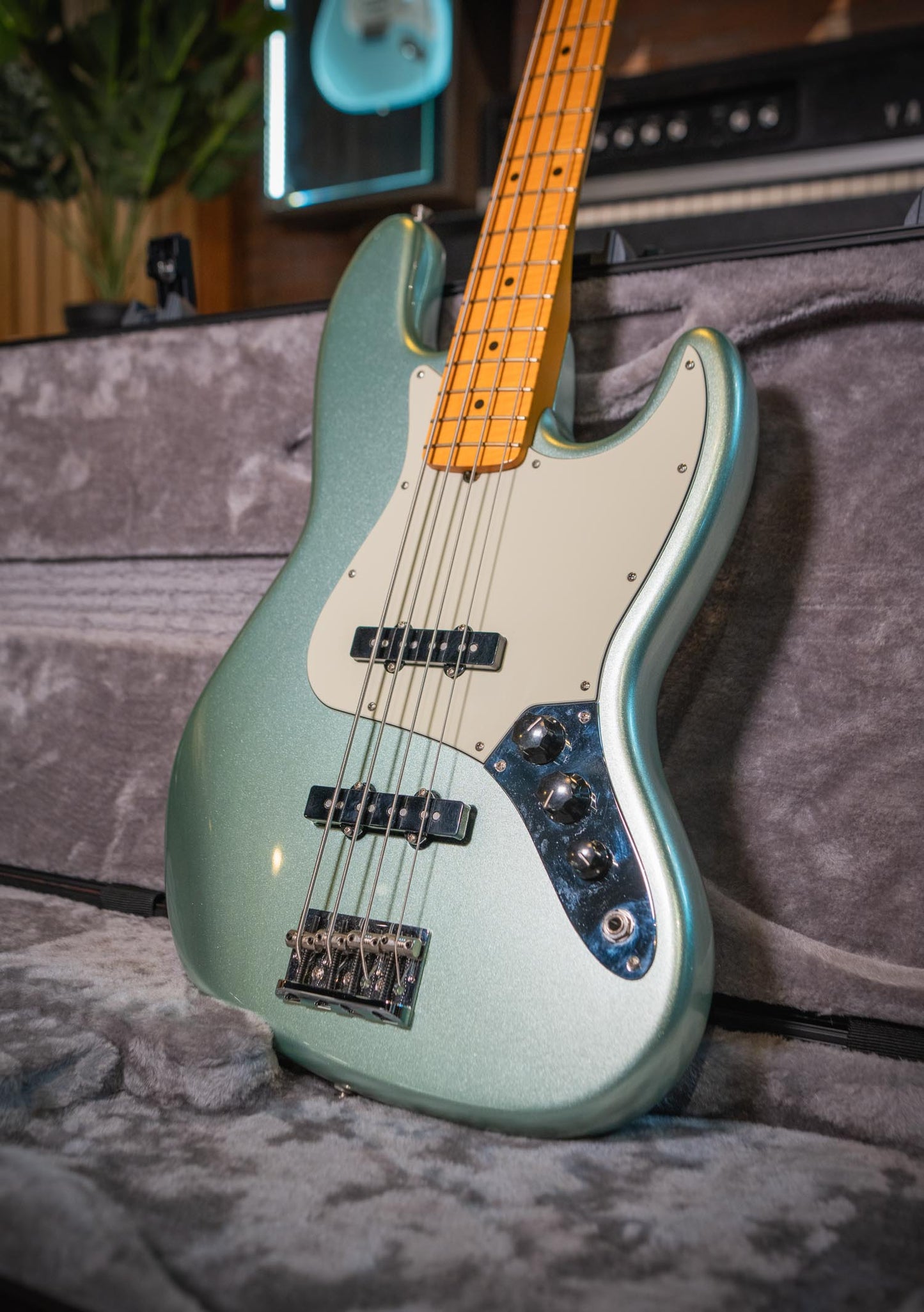 Fender American Professional II Jazz Bass Mystic Surf Green usado año 2022  - Bajo eléctrico