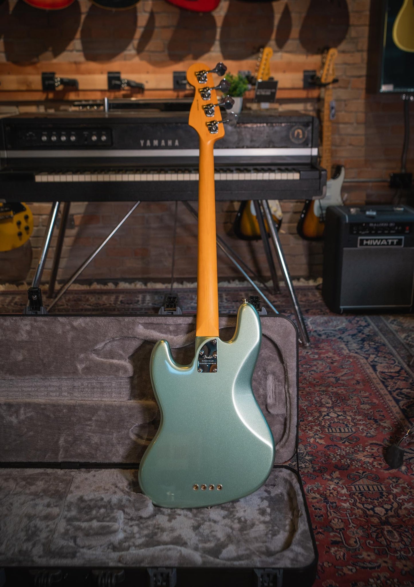 Fender American Professional II Jazz Bass Mystic Surf Green usado año 2022  - Bajo eléctrico