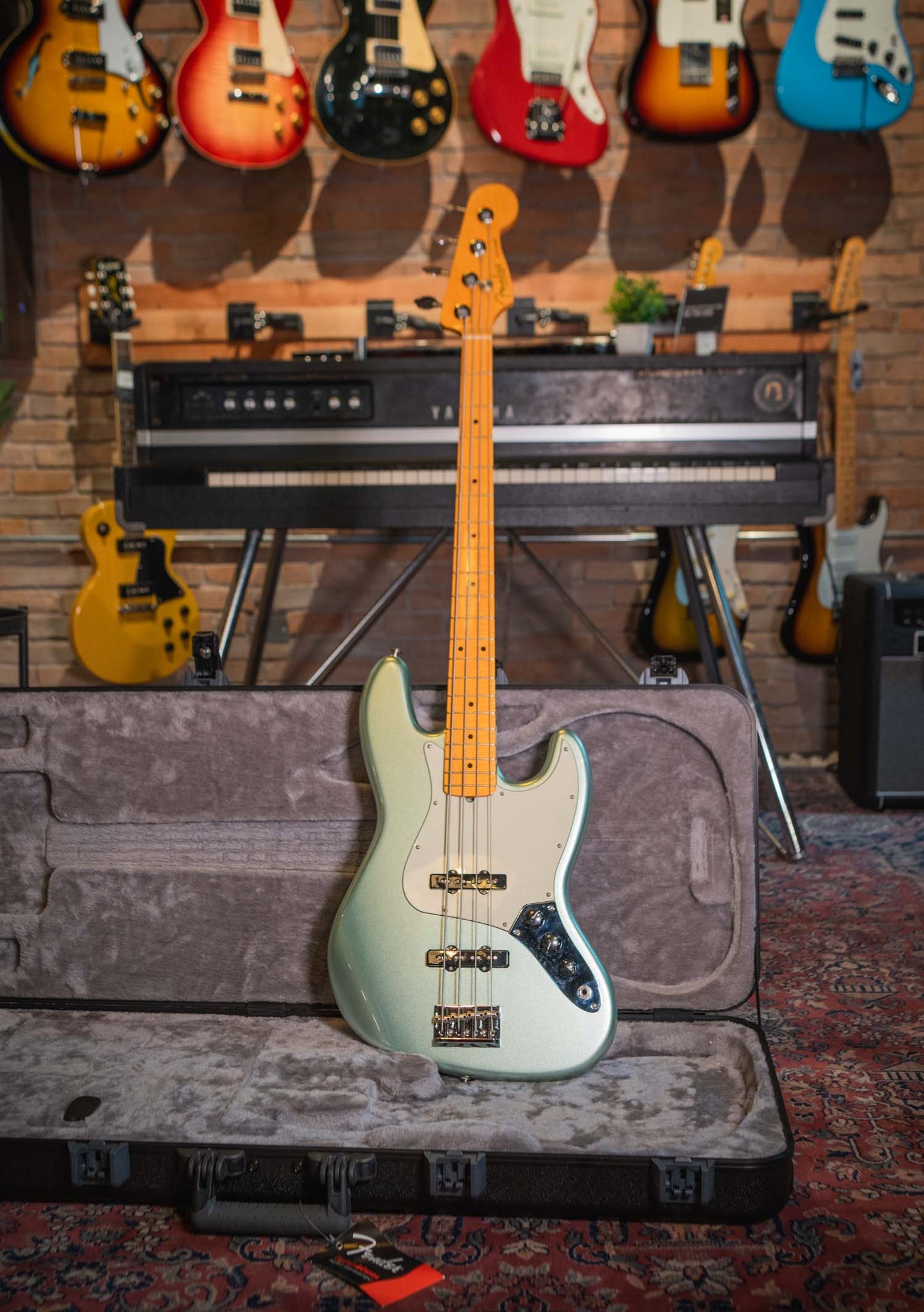 Fender American Professional II Jazz Bass Mystic Surf Green usado año 2022  - Bajo eléctrico