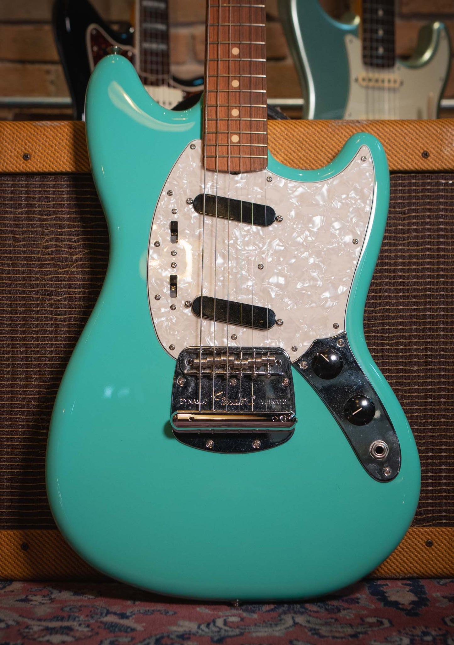 Fender Vintera® 60s Mustang® Pau Ferro Sea Foam Green usada año 2023 (incluye funda) - Guitarra eléctrica