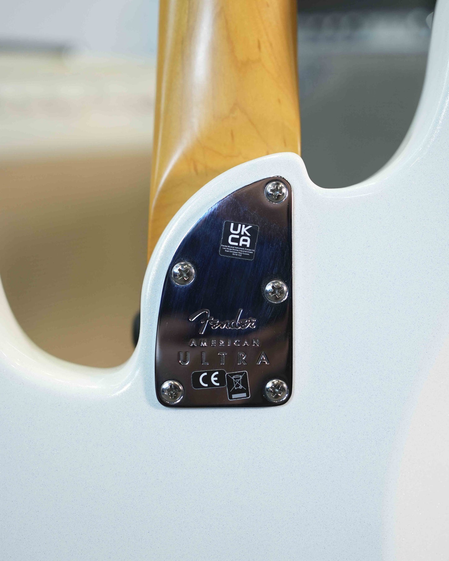 Fender American Ultra Precision Bass Artic Pearl usado año 2022 Mint - Bajo eléctrico