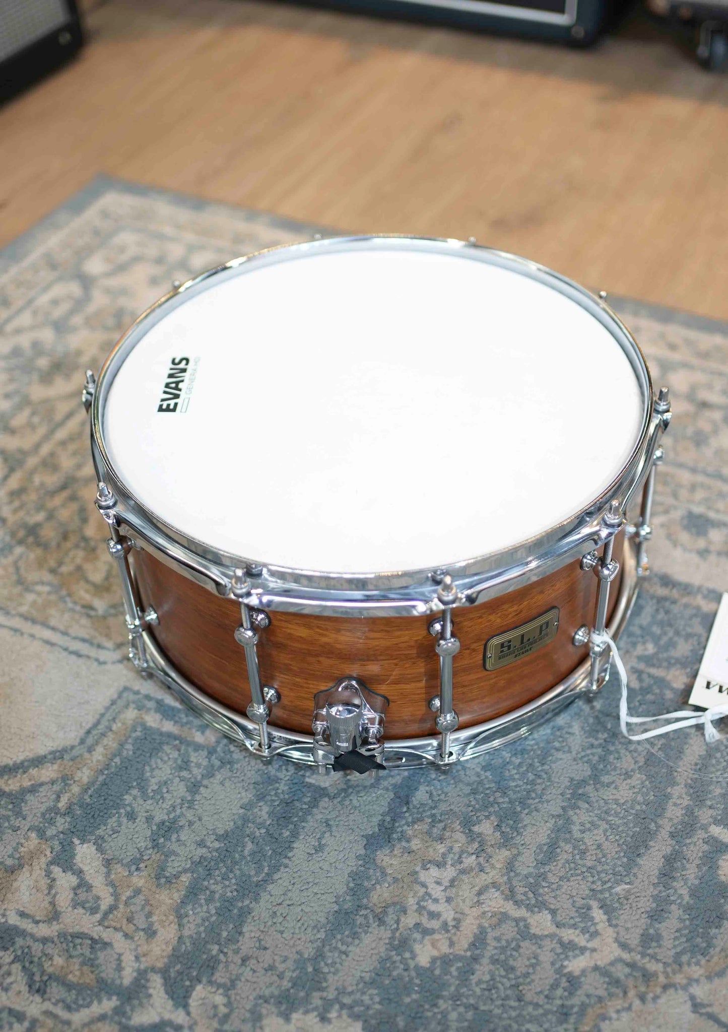 Caja Tama S.L.P Bold Spotted Gum usada