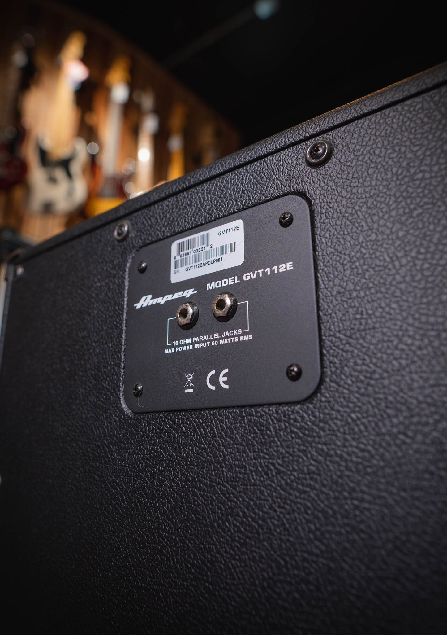Gabinete Ampeg GVT-112E usado