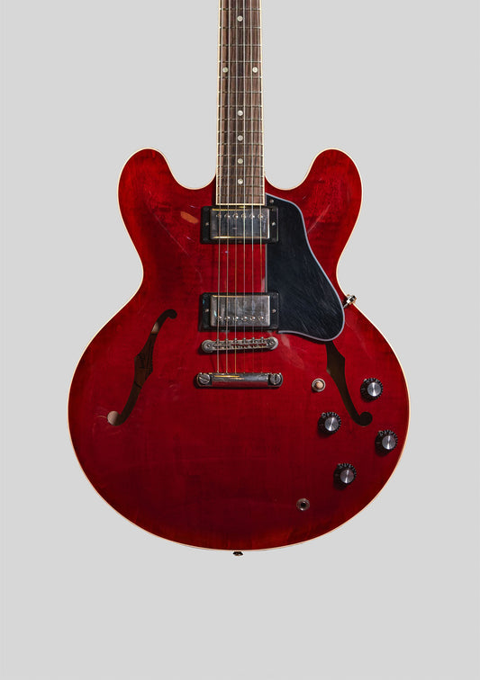 Gibson ES-335 Dot Cherry Gloss usada año 2023 (incluye hardcase) - Guitarra eléctrica