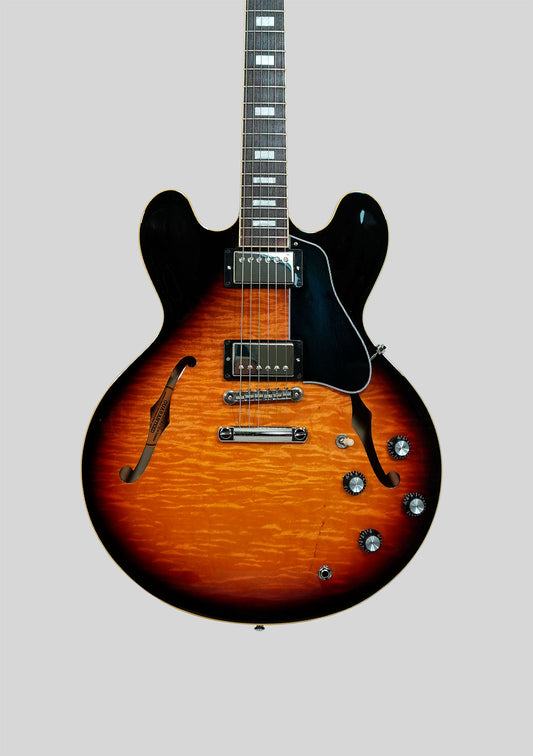 Guitarra eléctrica Gibson ES-335 Figured top Sunset Burst con Block Inlays usada año 2019