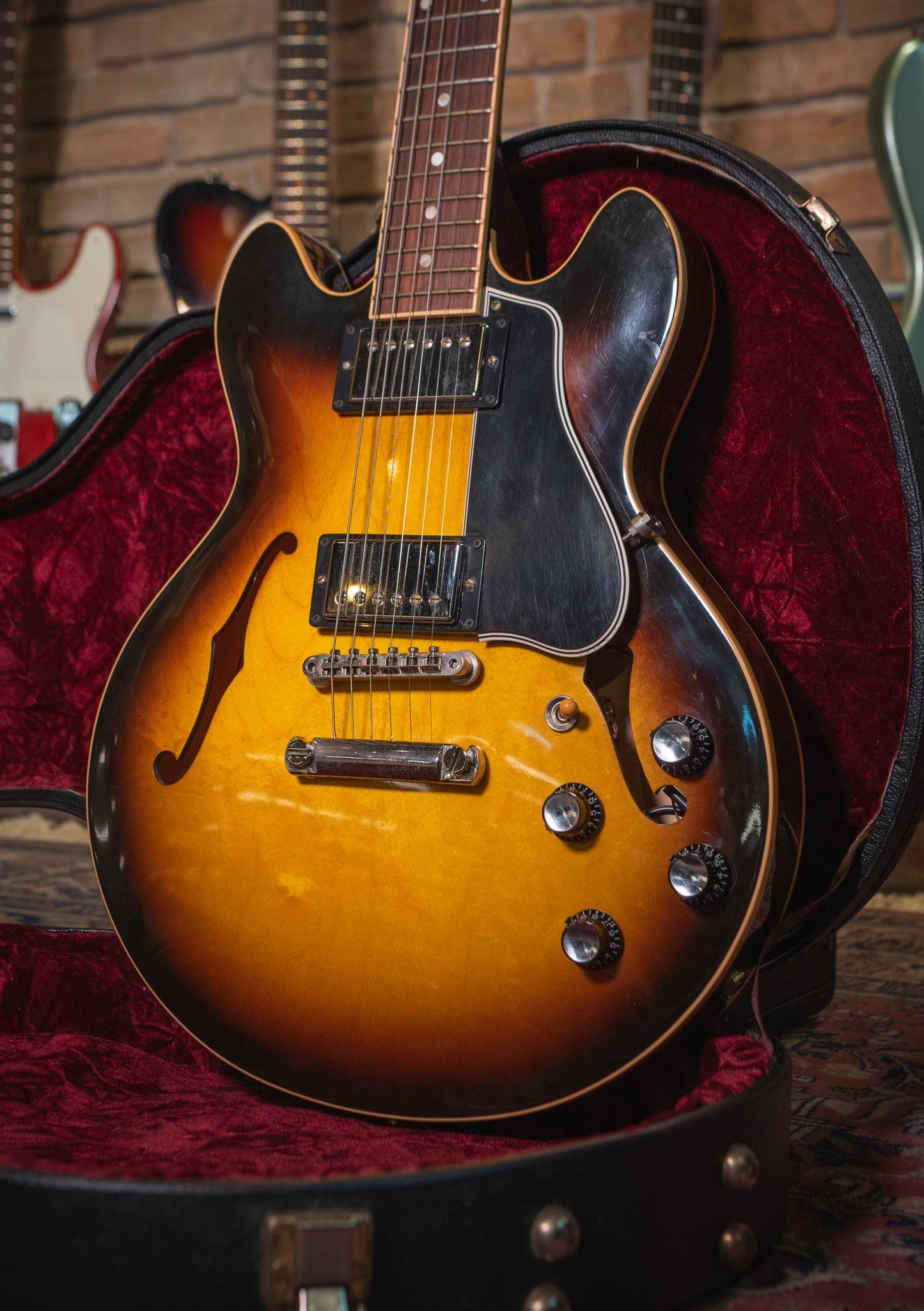 Gibson ES-339 Custom Shop Sunburst usada (incluye hardcase) - Guitarra eléctrica