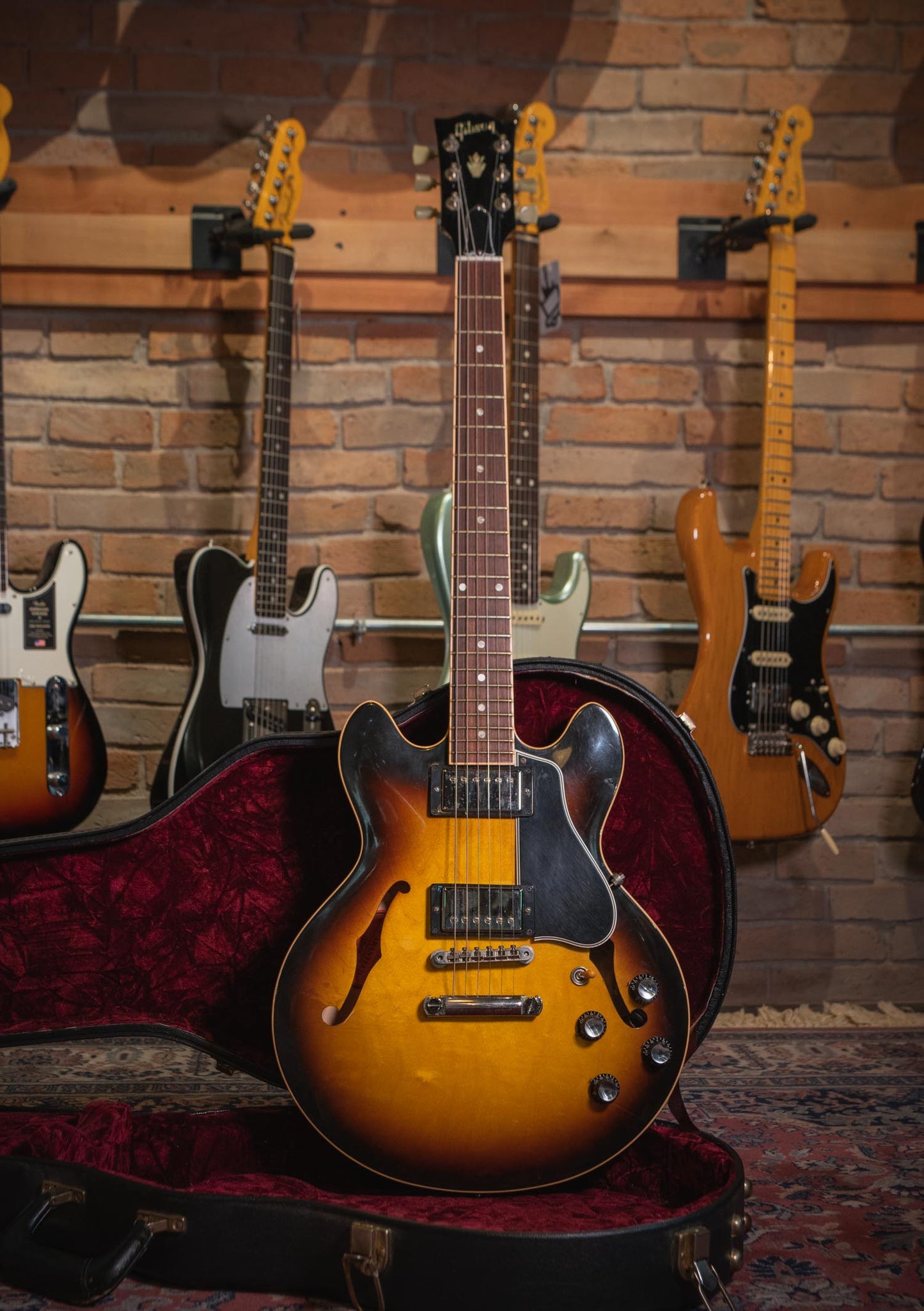 Gibson ES-339 Custom Shop Sunburst usada (incluye hardcase) - Guitarra eléctrica
