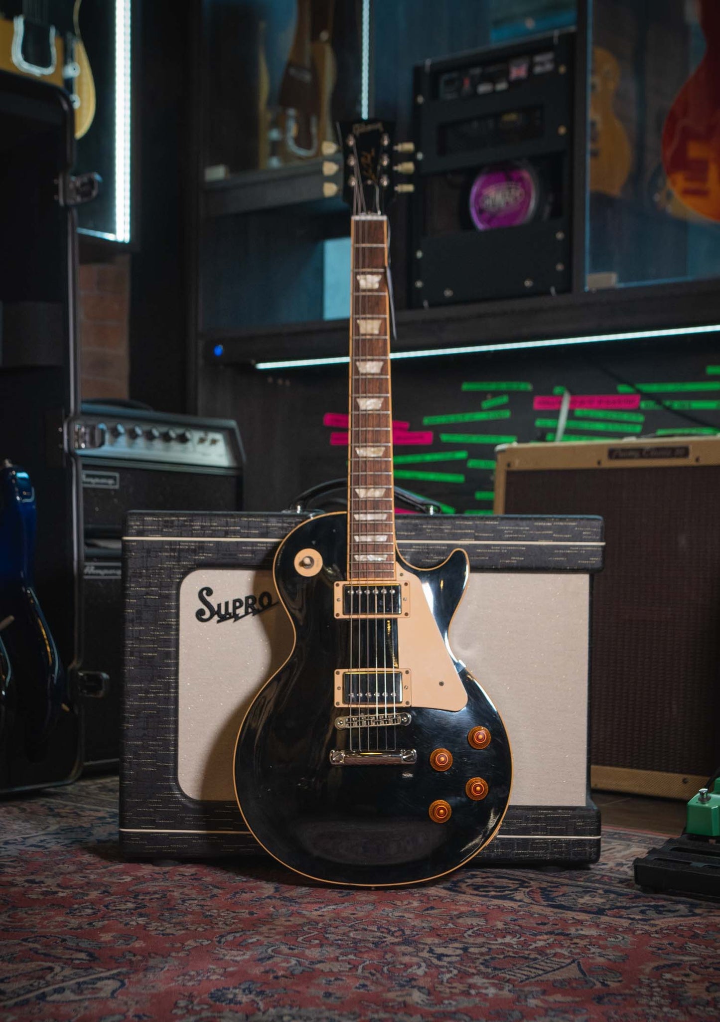 Gibson Les Paul Classic Ebony usada año 2008 (incluye hardcase) - Guitarra eléctrica