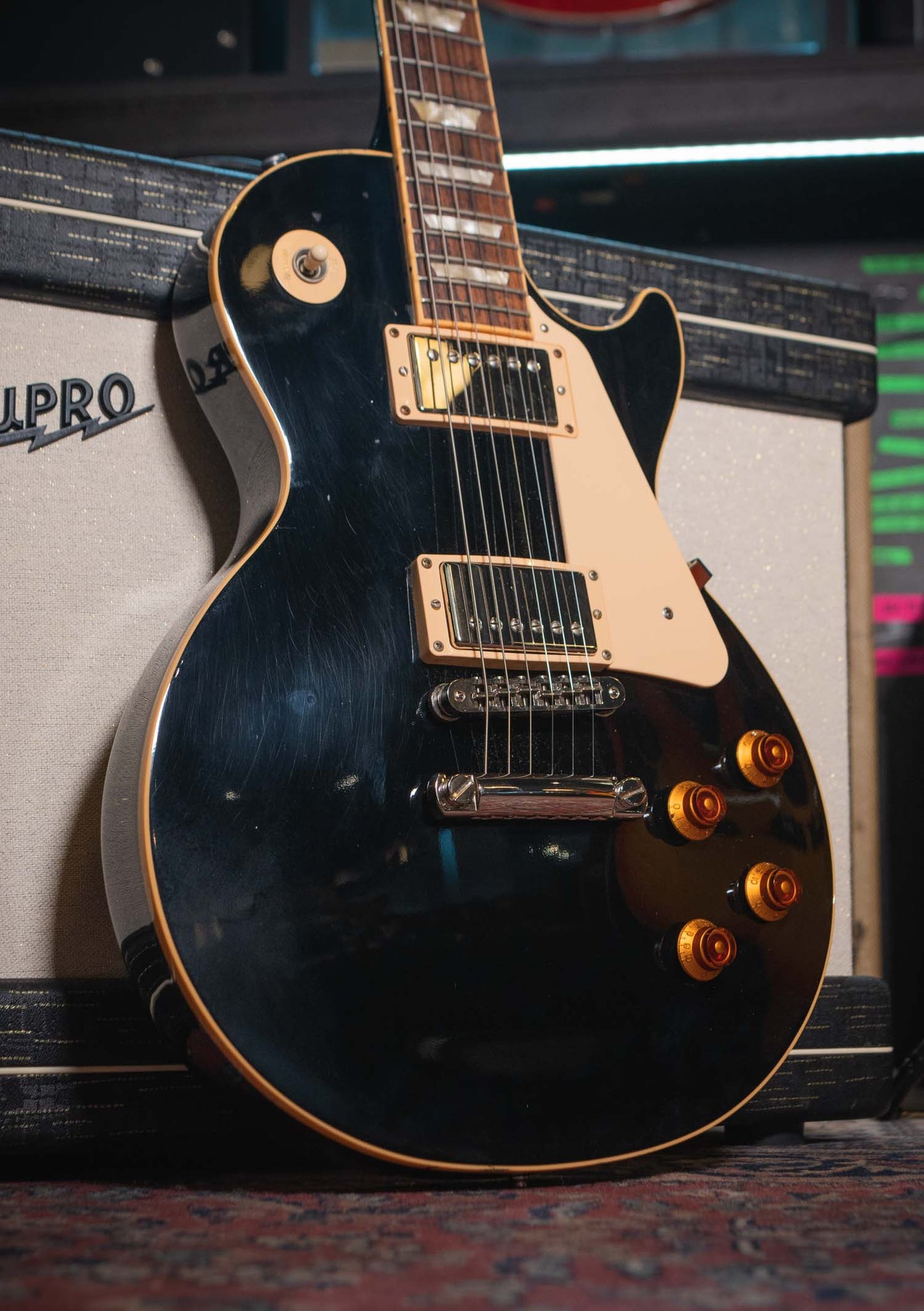 Gibson Les Paul Classic Ebony usada año 2008 (incluye hardcase) - Guitarra eléctrica