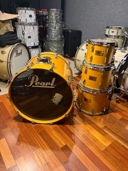 Pearl Master Studio Birch Shell 10 x 12 x 14 x 22 Antique Gold usada - Batería acústica