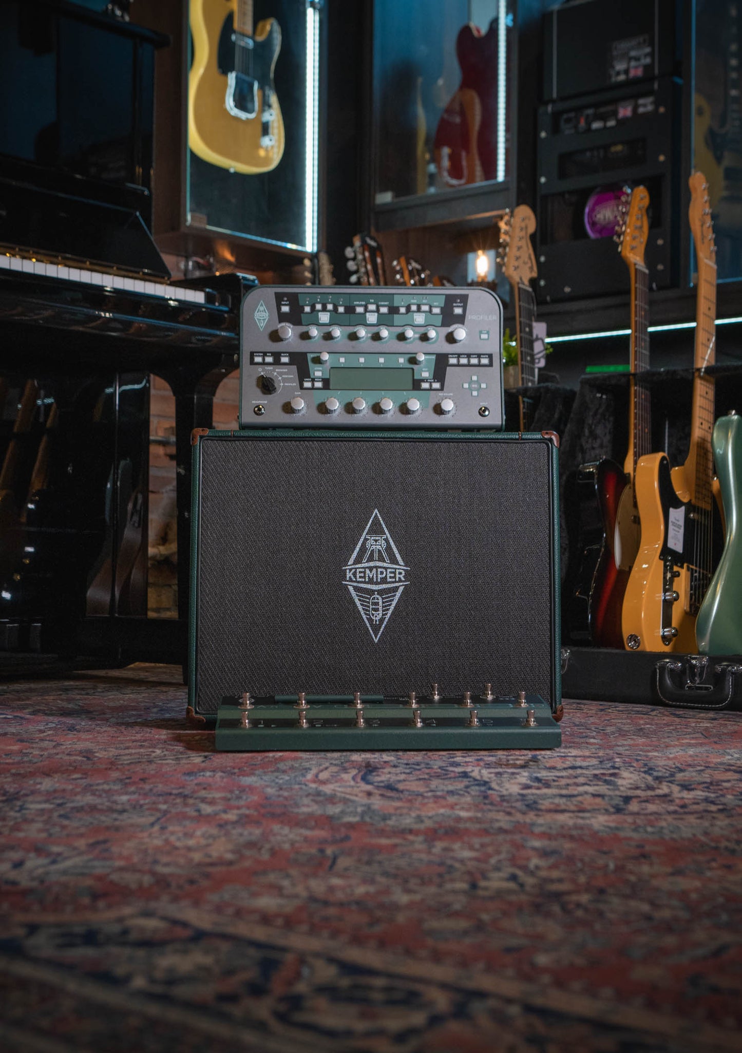 Kemper Profiler PowerHead + Profiler Remote + Kabinet 200 1x12 4 Ohms 200 Watts Pack usado (incluye funda) - Amplificador de guitarra