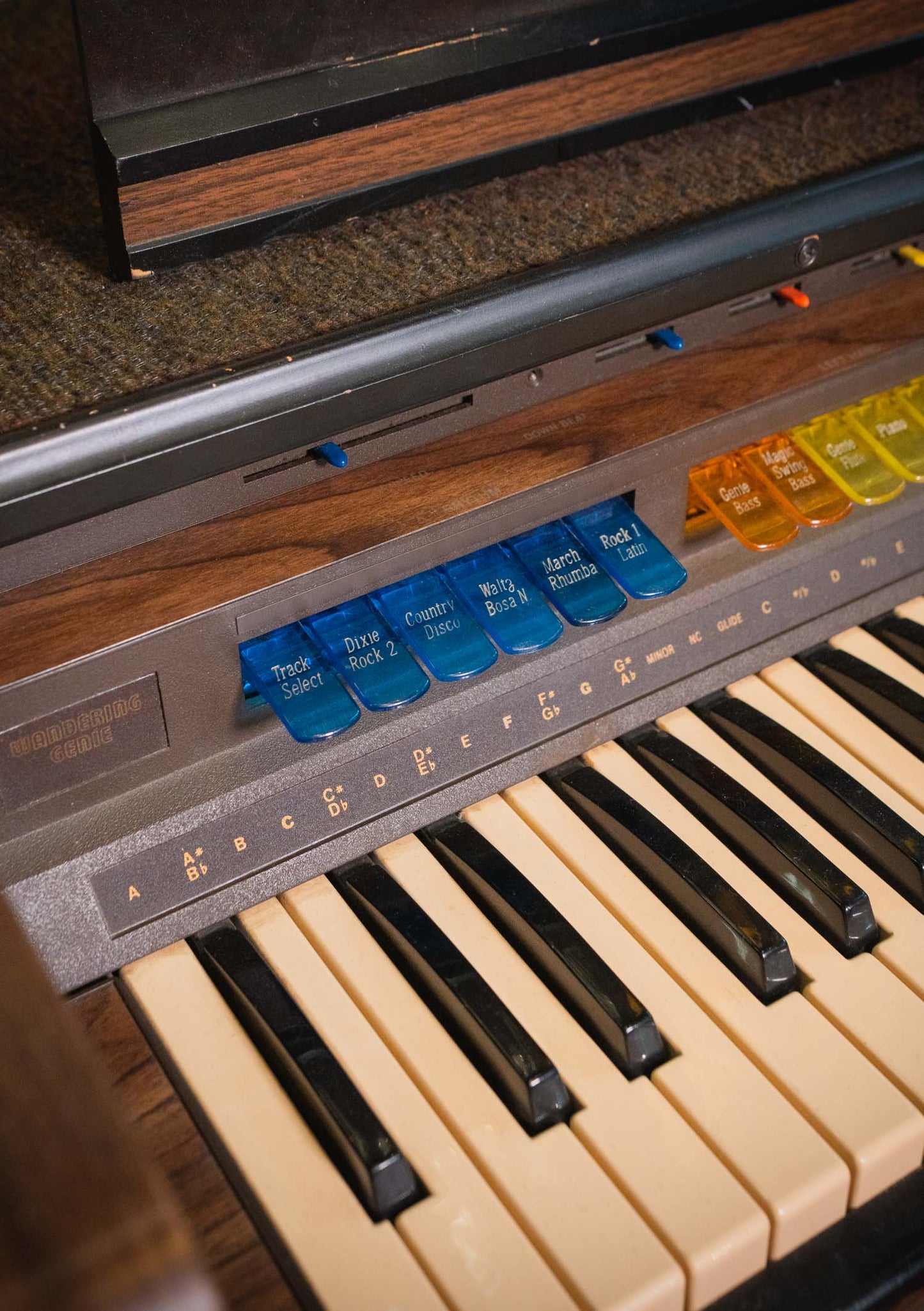 Lowrey L2 usado - Teclado