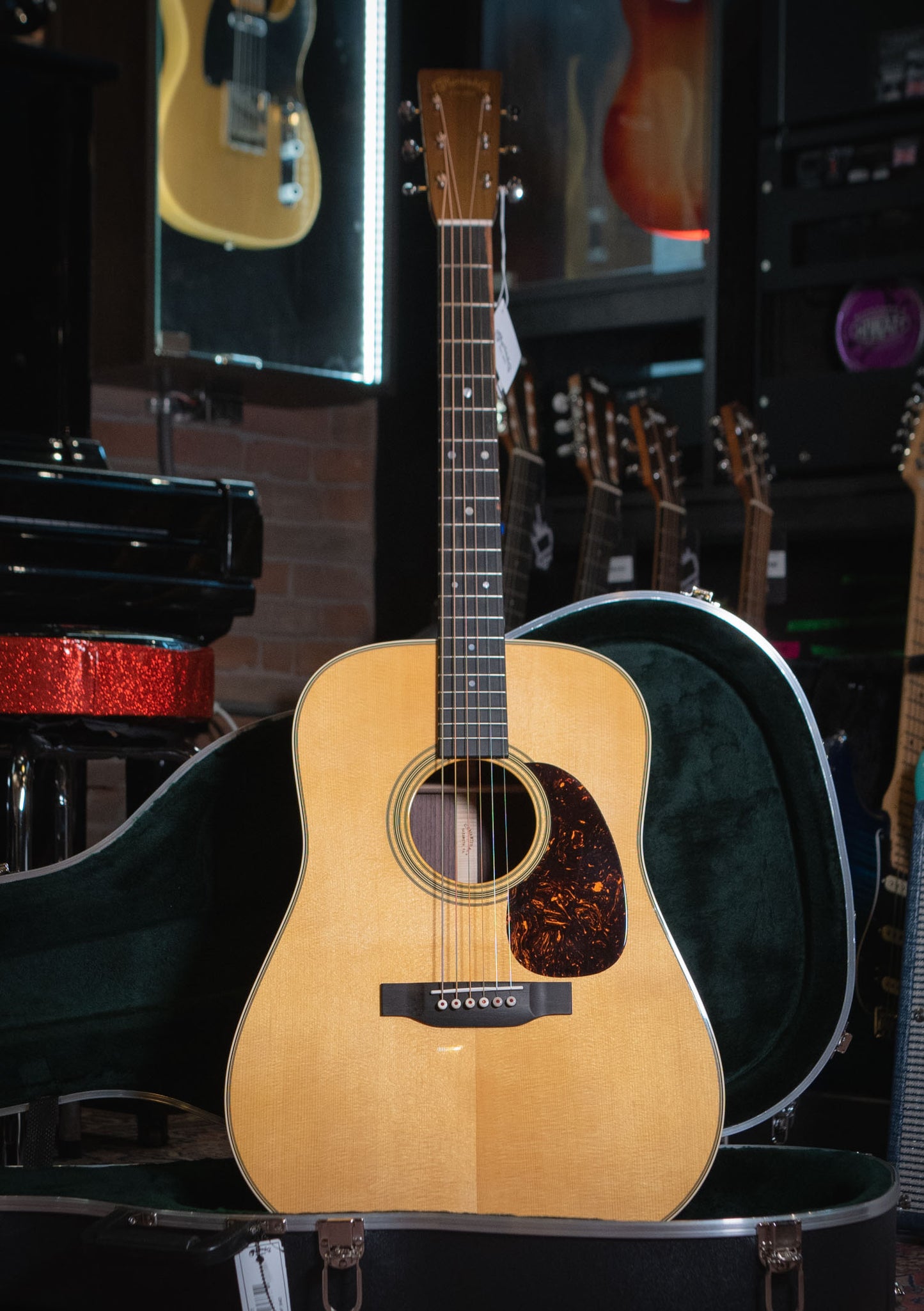 Martin D-28 Standard - Guitarra acústica
