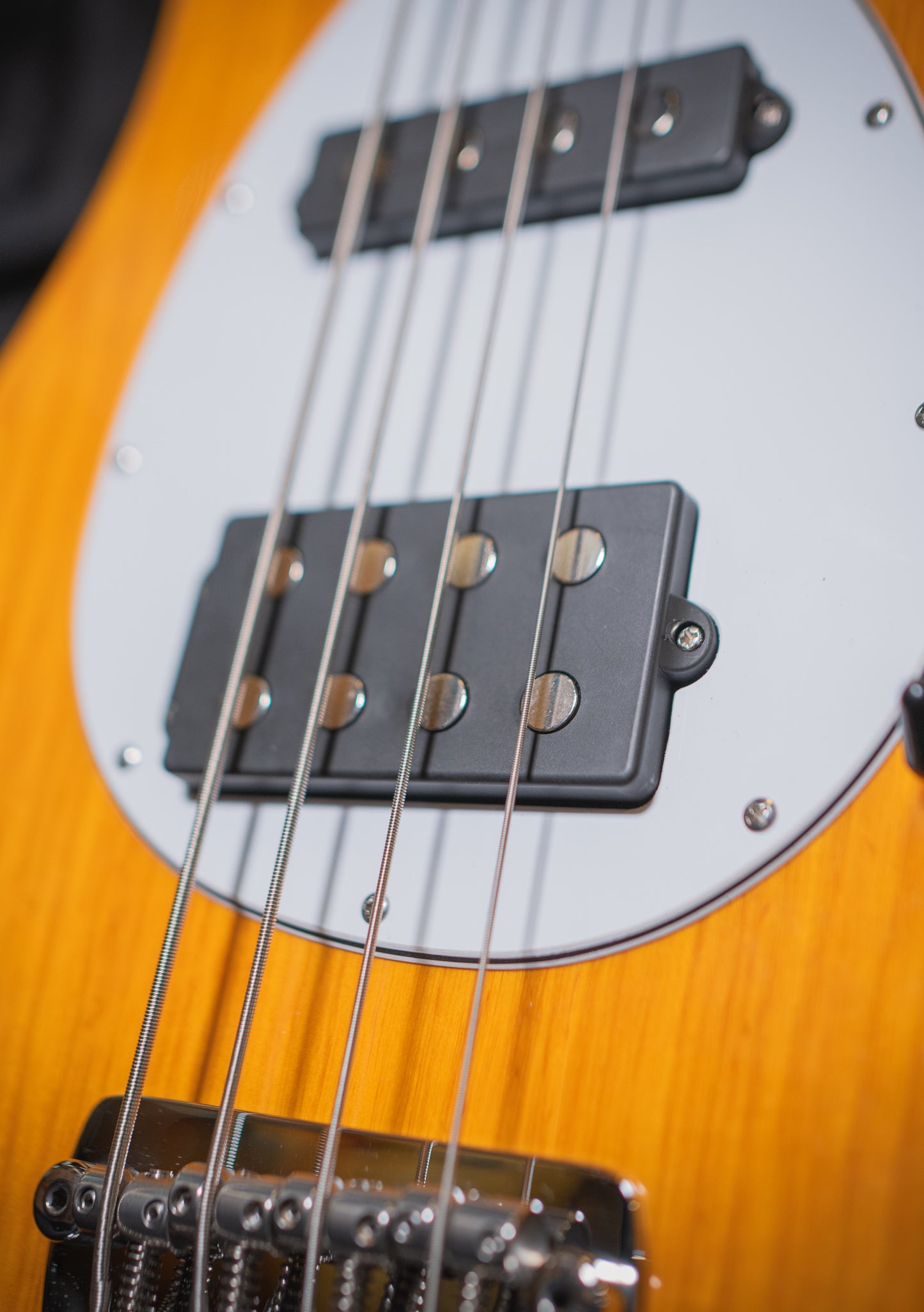 Musicman Sterling HS Bass usado año 2014 (incluye hardcase) - Bajo eléctrico