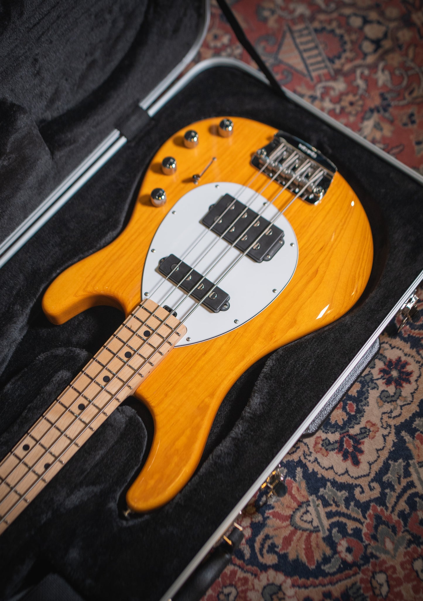 Musicman Sterling HS Bass usado año 2014 (incluye hardcase) - Bajo eléctrico