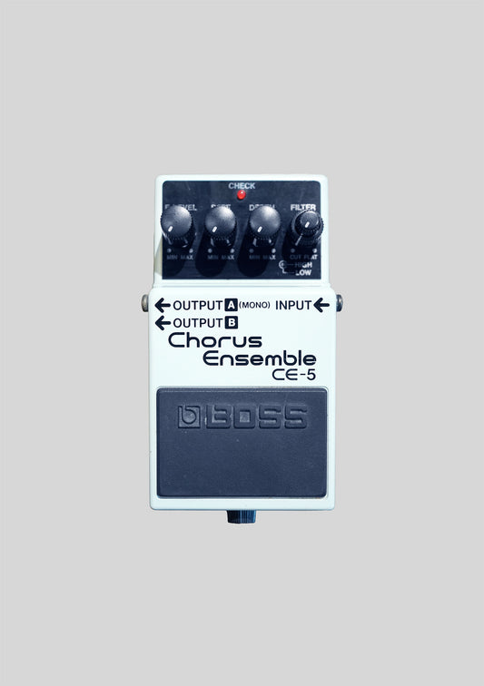 Pedal Boss Chorus Ensemble CE-5 (usado)