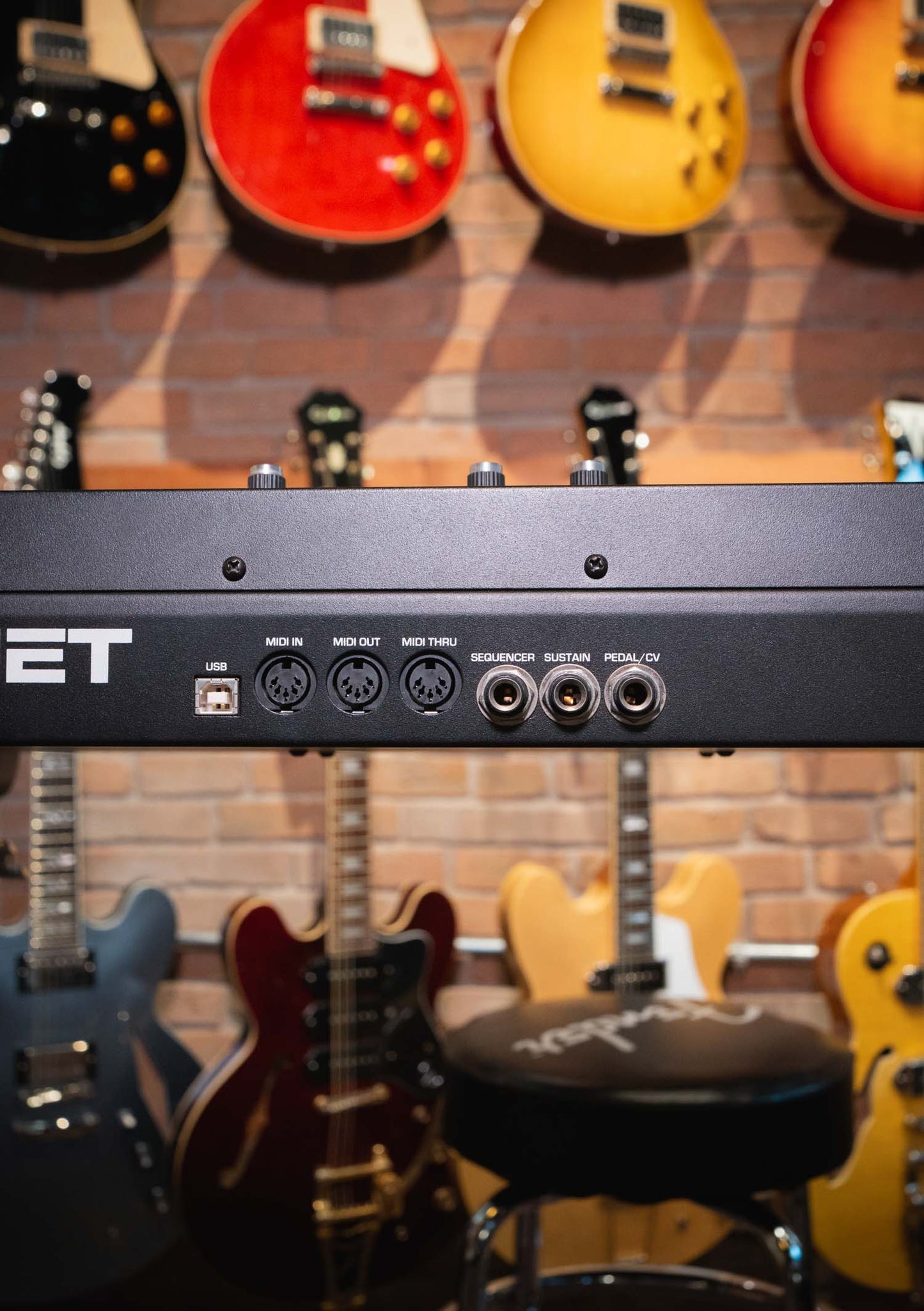 Prophet REV2 8 Voice Dave Smith