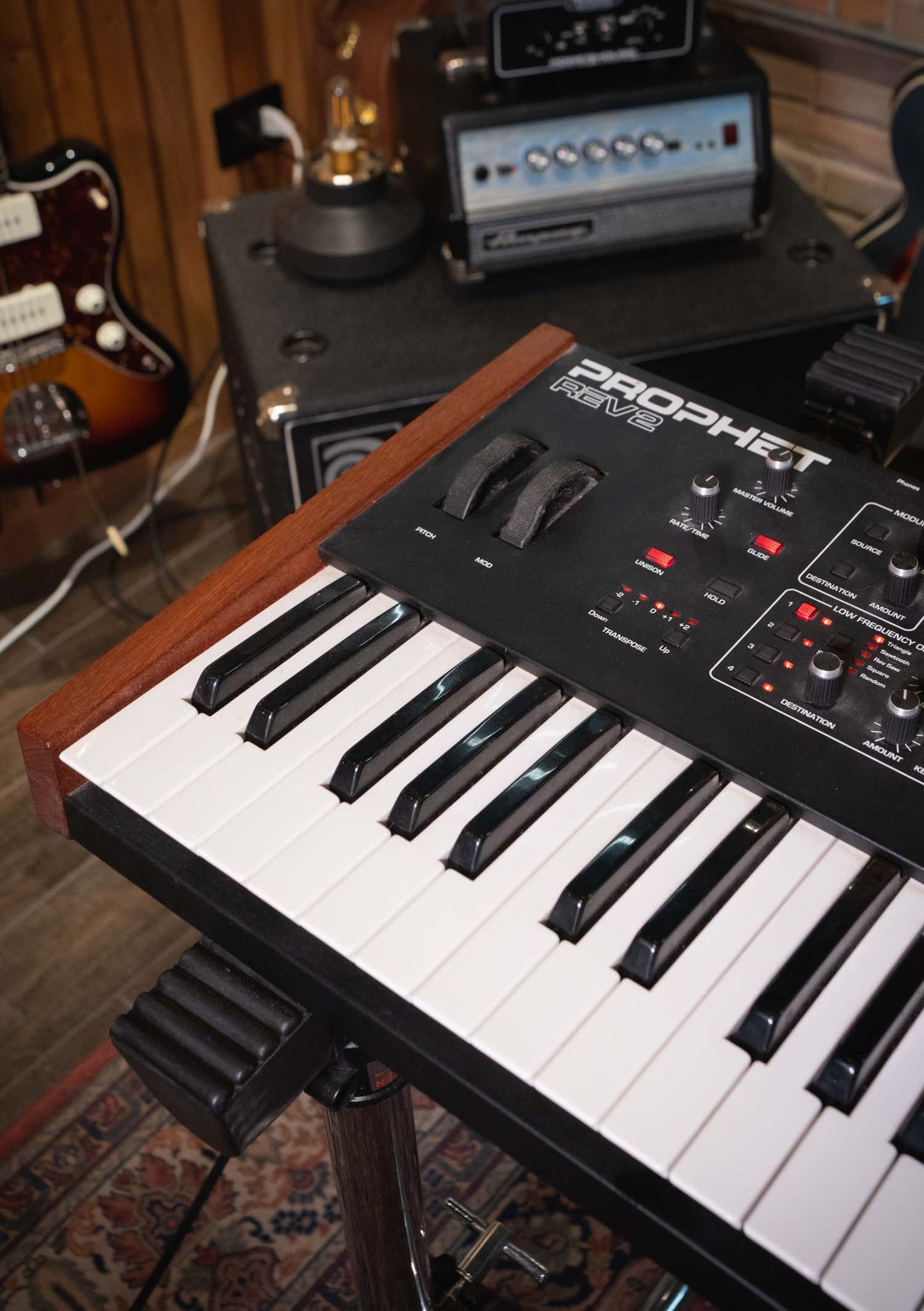 Prophet REV2 8 Voice Dave Smith