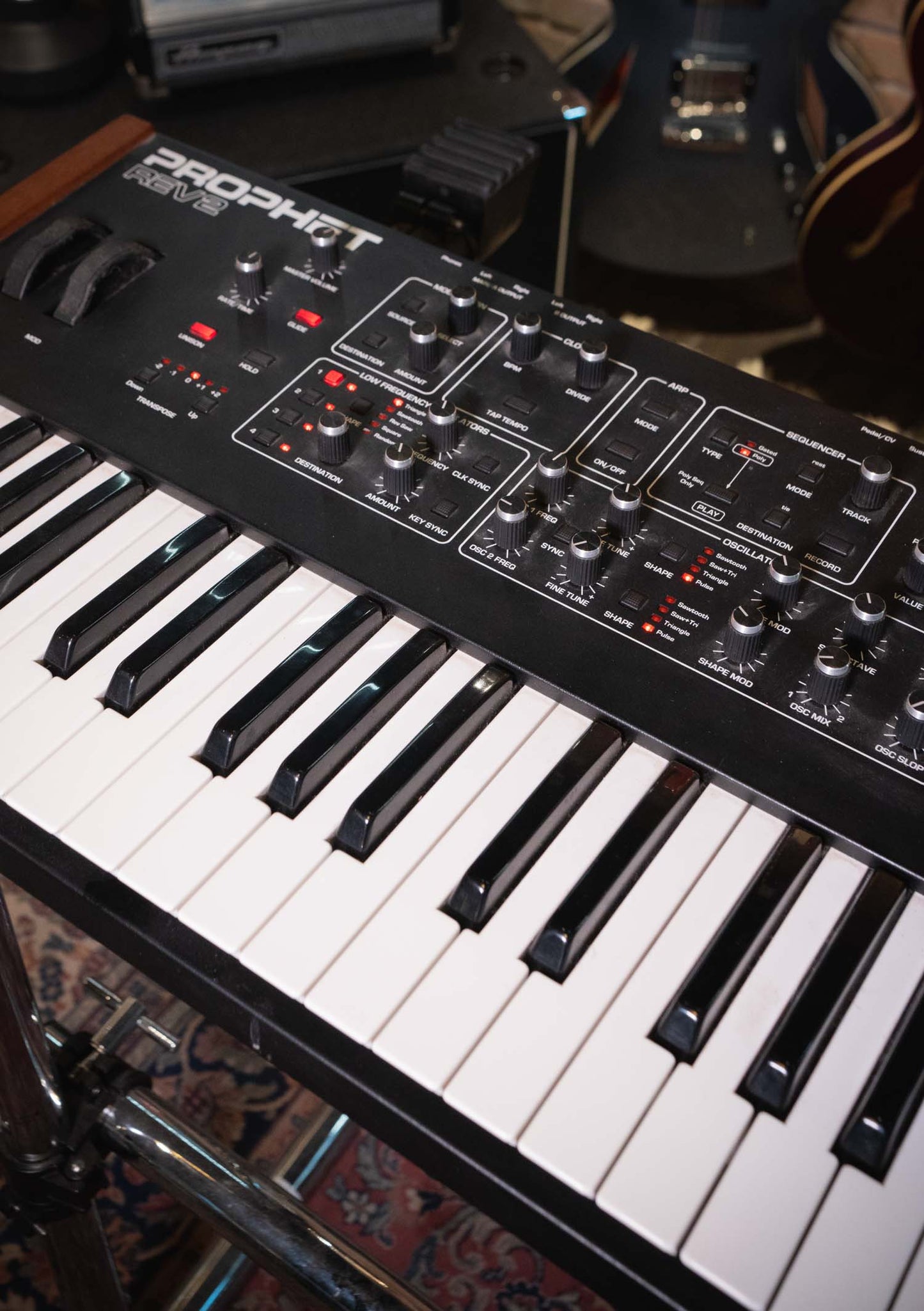 Prophet REV2 8 Voice Dave Smith