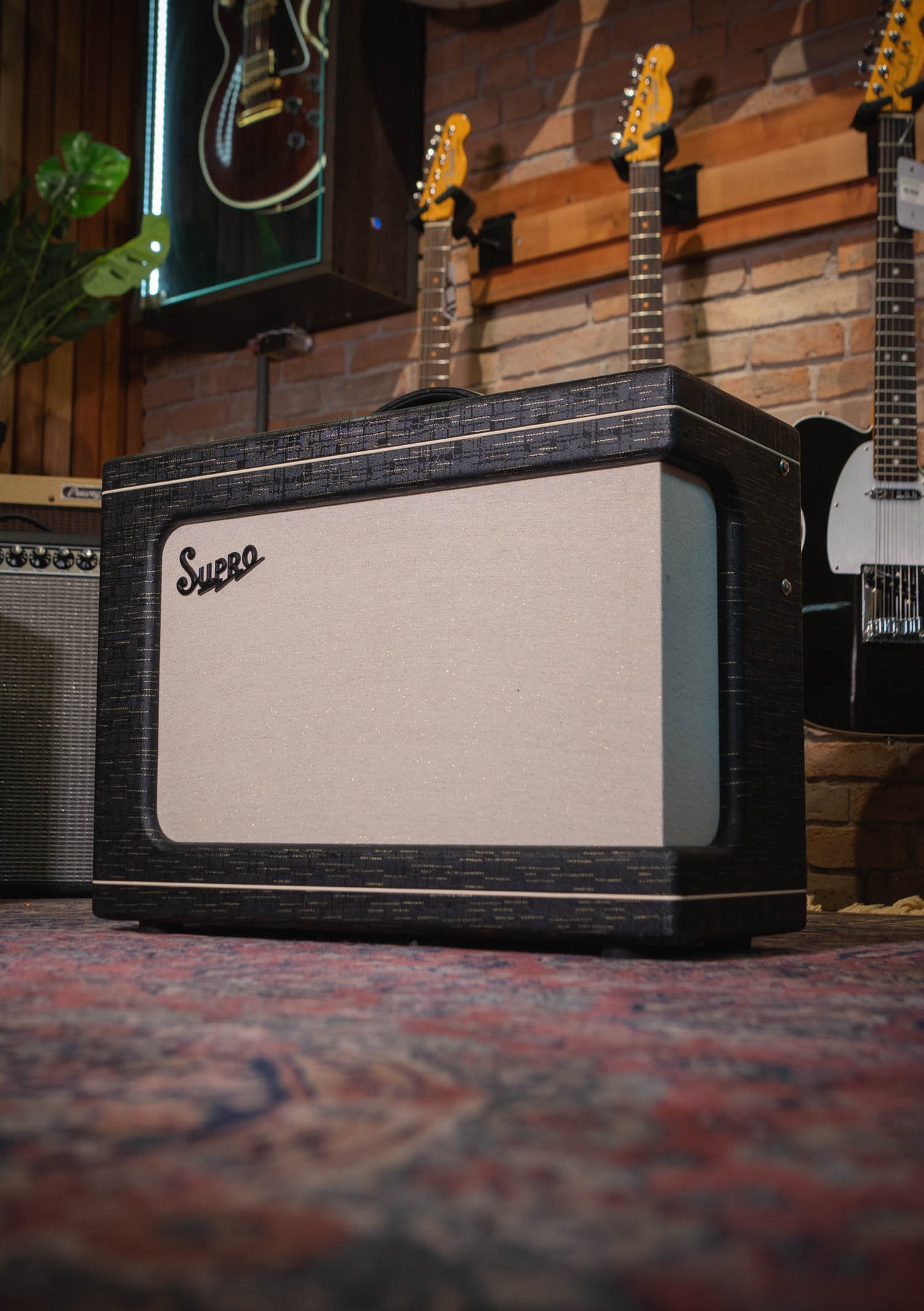 Supro Ambassador Custom 2x10 50 Watts Black usado - Amplificadores