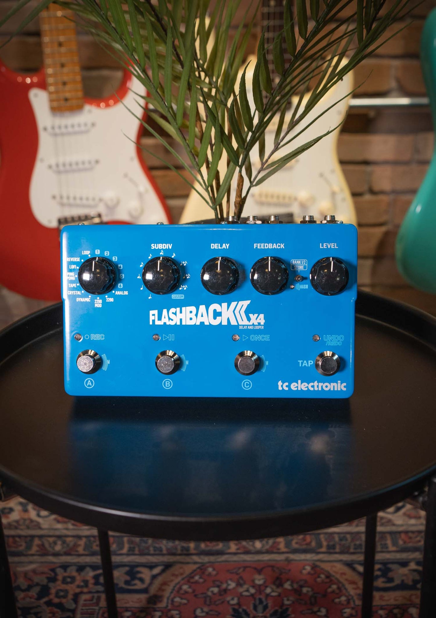 TC Electronic Flashback 2 x4 Delay - Pedal
