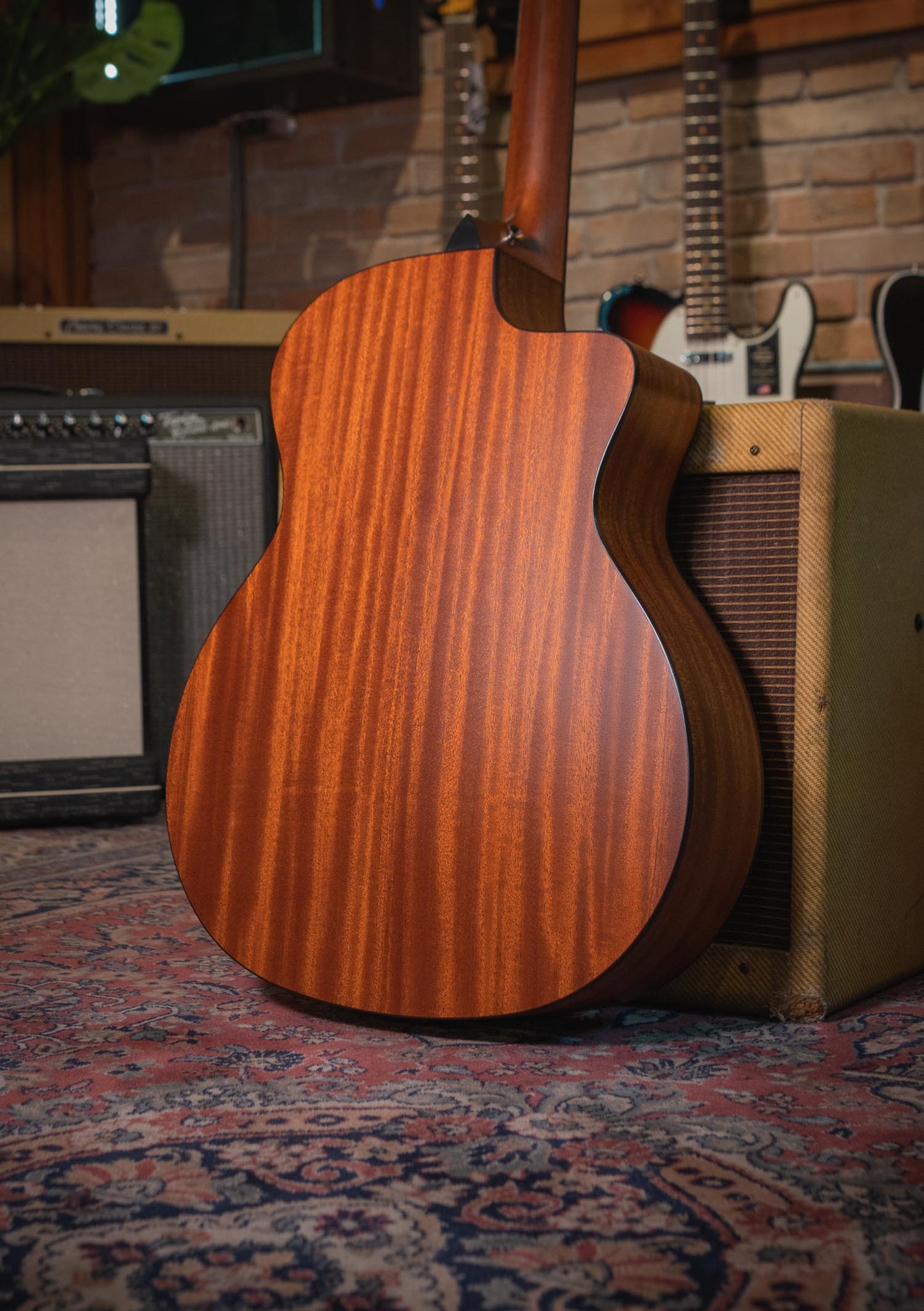 Taylor 114CE Grand Auditorium zurdo Natural usada año 2014 (incluye funda) - Guitarra electroacústica