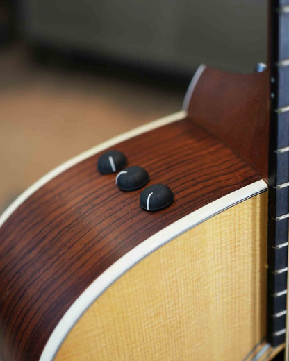 Guitarra electroacústica Taylor 210ce electroacústica usada año 2012