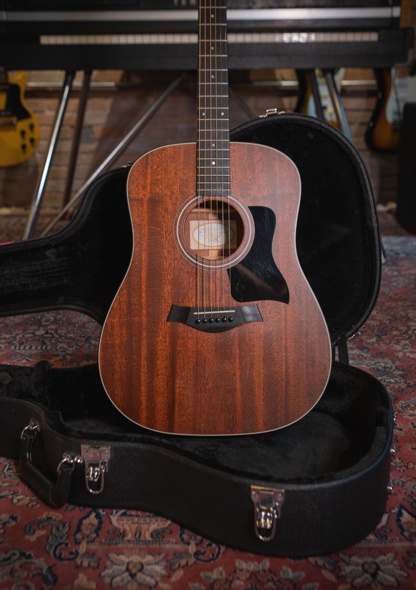 Taylor 320 acústica made in USA usada año 2013 incluye case Taylor - Guitarra acústica