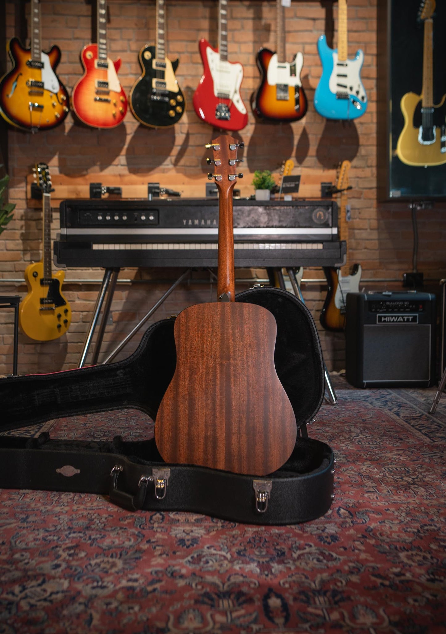 Taylor 320 acústica made in USA usada año 2013 incluye case Taylor - Guitarra acústica