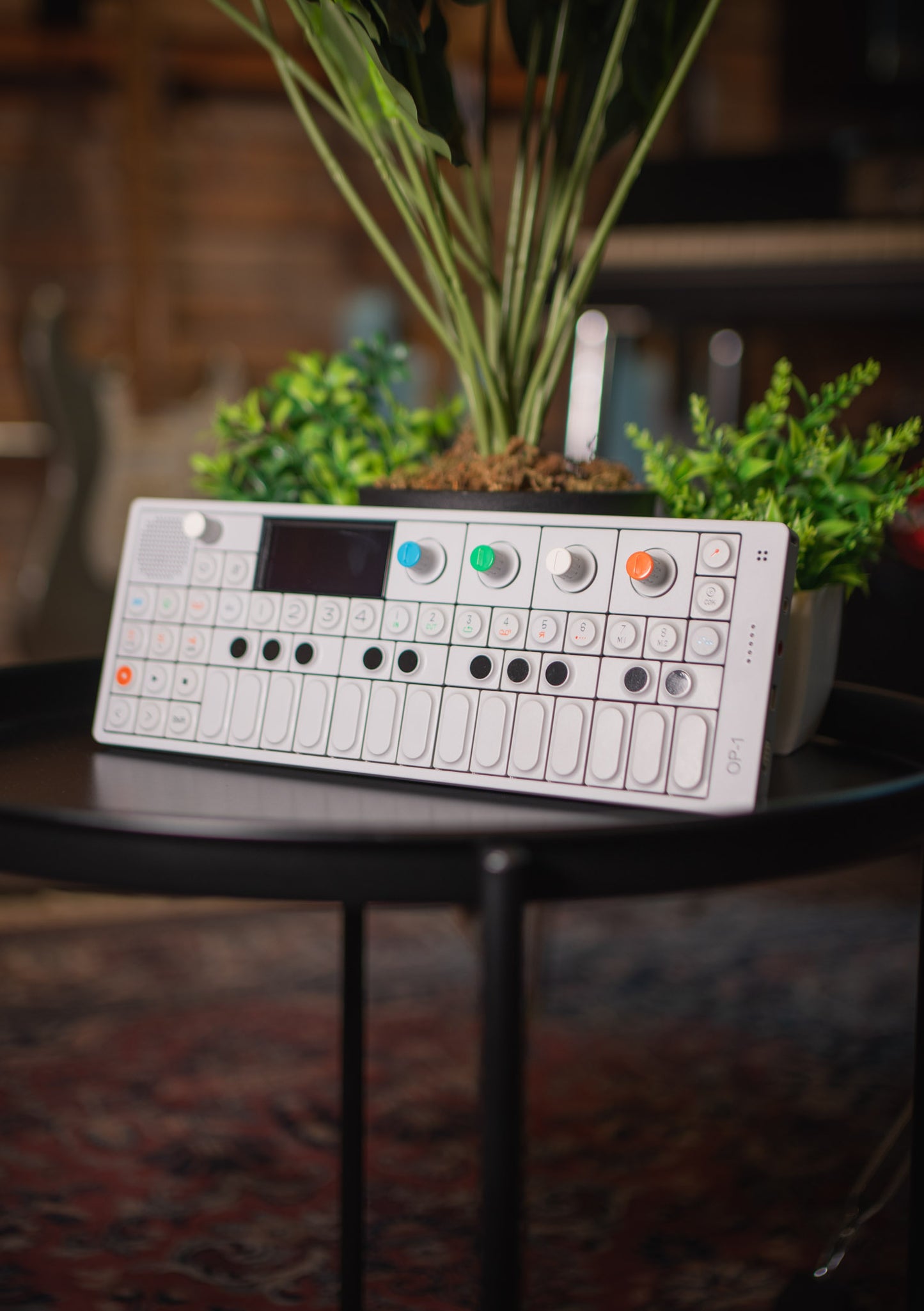 Sintetizador OP-1 Teenage Engineering (openbox)