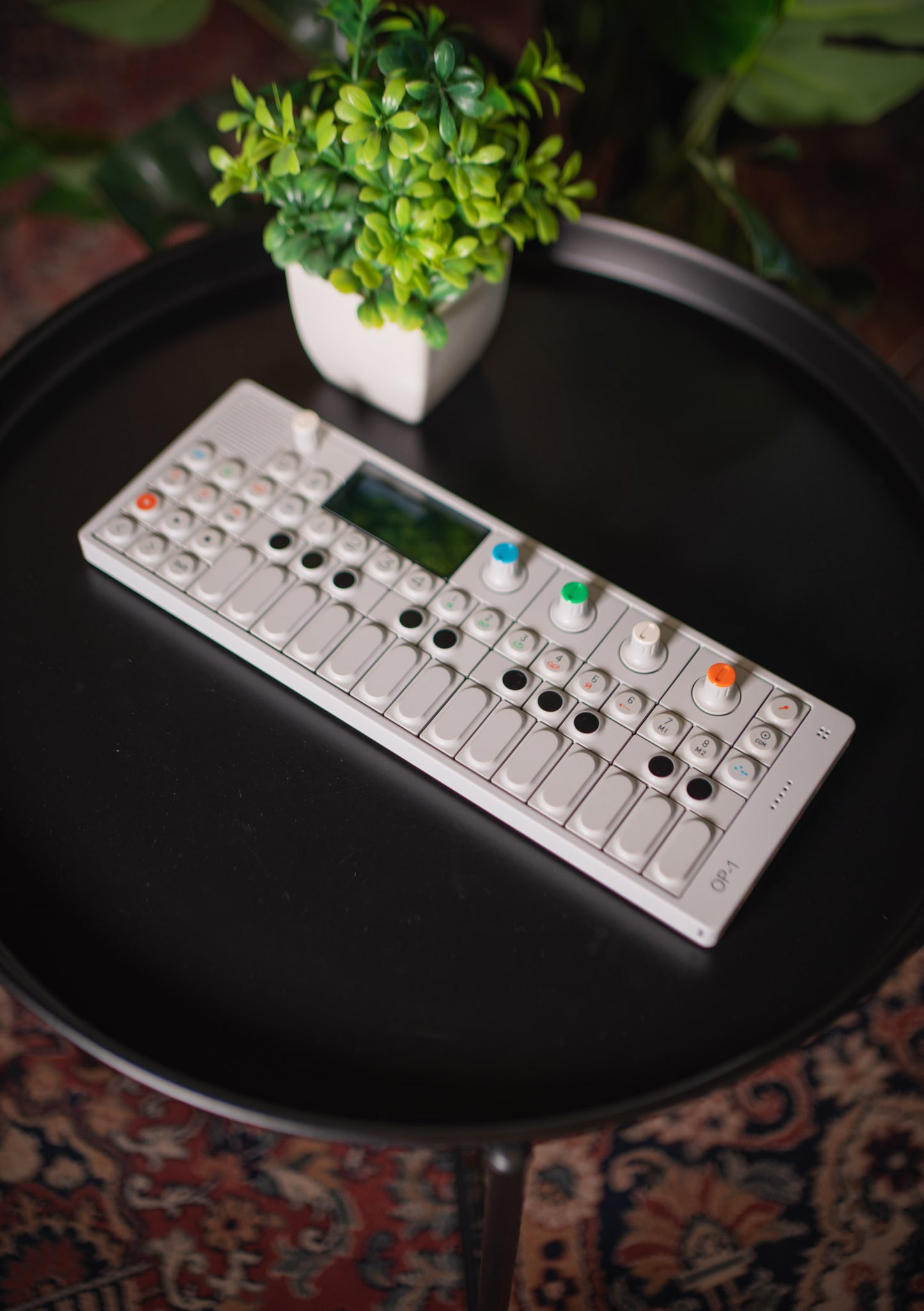 Sintetizador OP-1 Teenage Engineering (openbox)