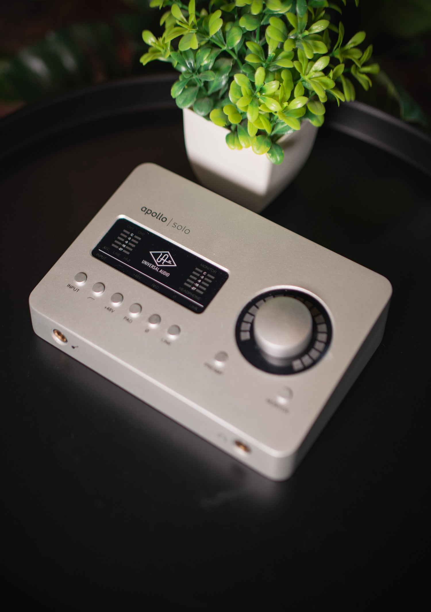 Universal Audio Apollo Solo usada (para windows) incluye caja