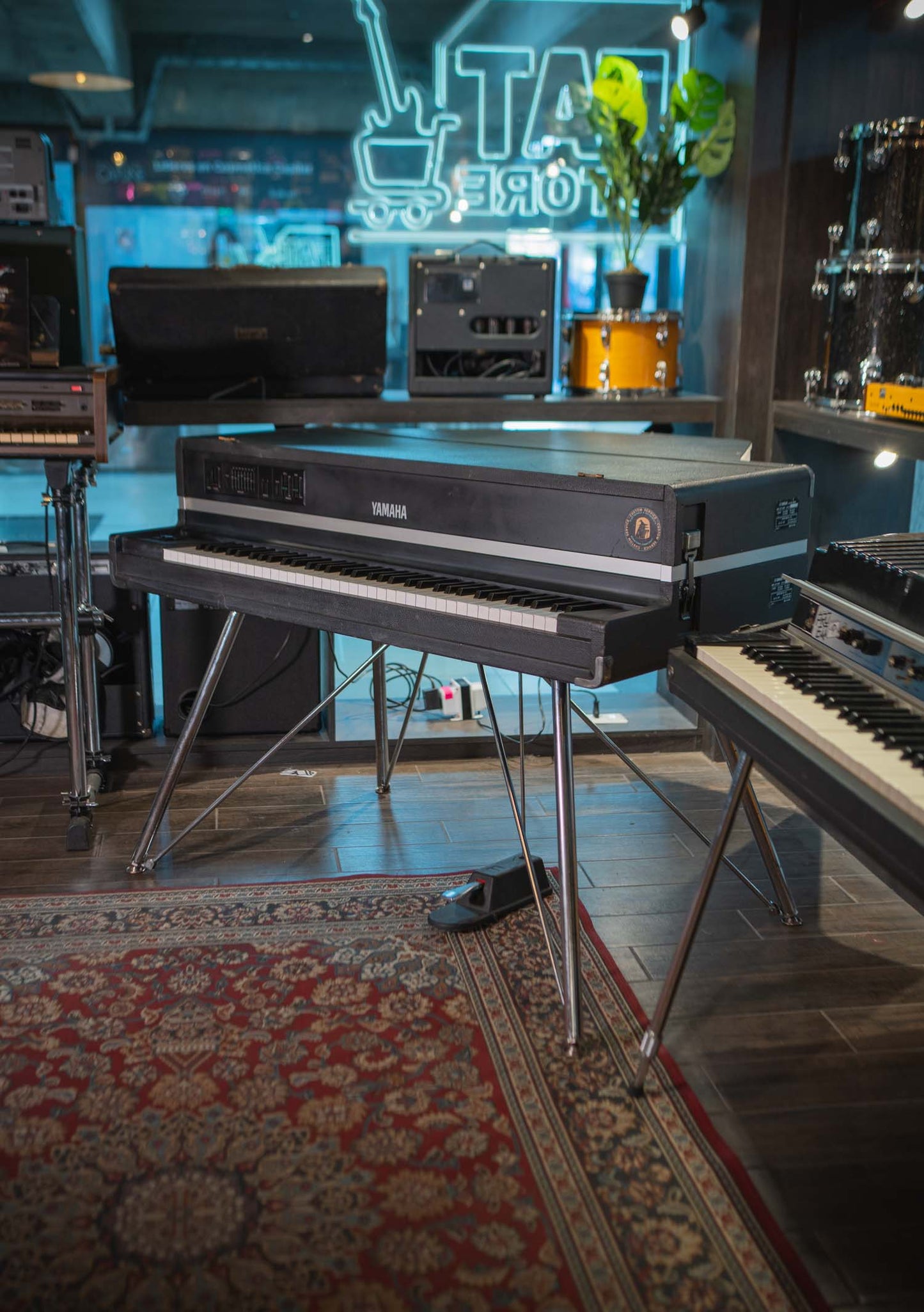 Piano electrico Yamaha CP70M años 1985-1986