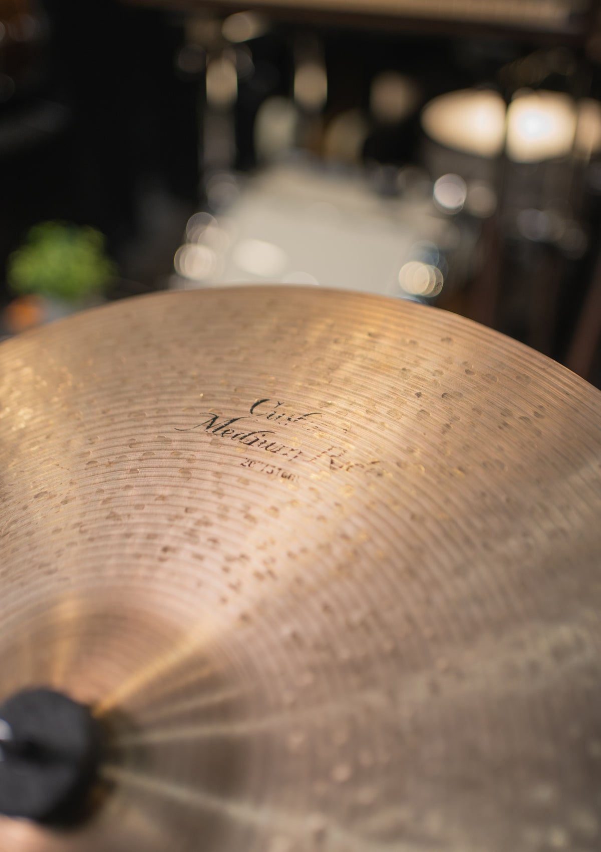 Zildjian K Custom Dark Medium Ride 20 usado - Platillo