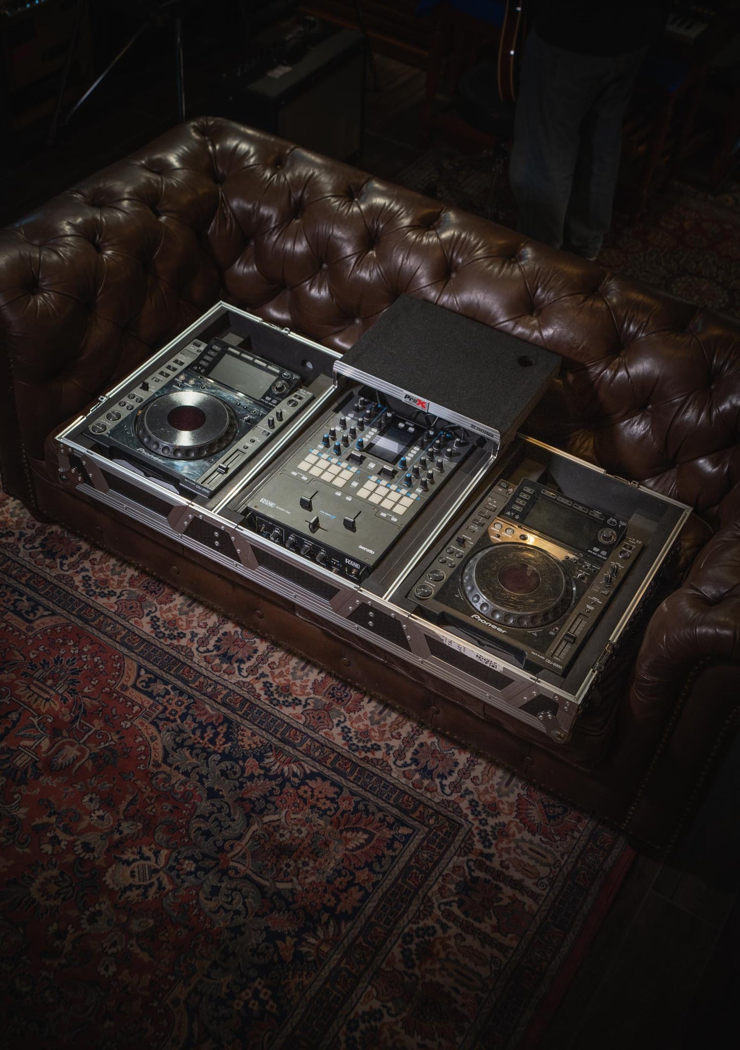 Pioneer CDJ 2000 110v (par) + Rane Seventy Two - Usado (incluye hard case)