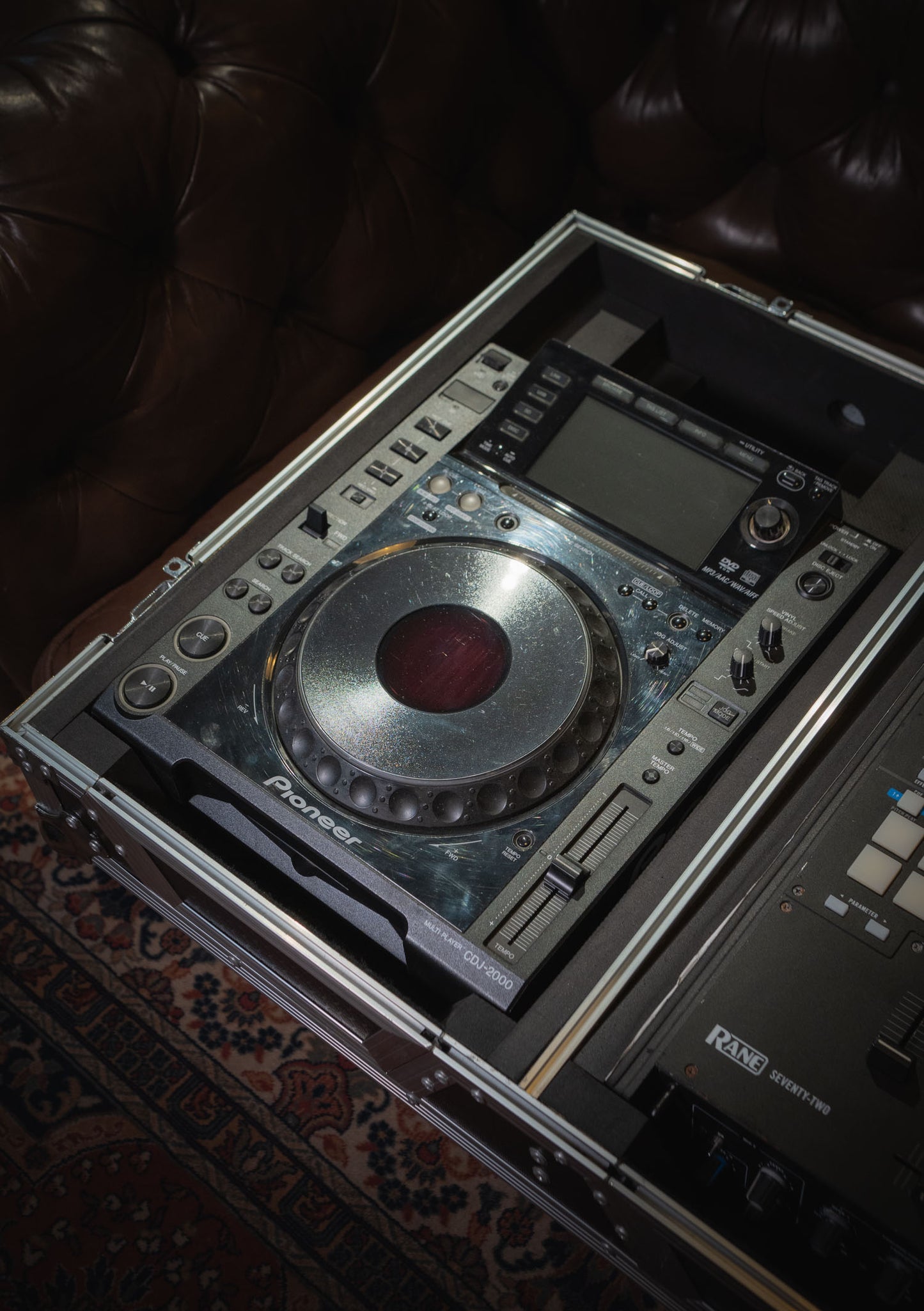 Pioneer CDJ 2000 110v (par) + Rane Seventy Two - Usado (incluye hard case)