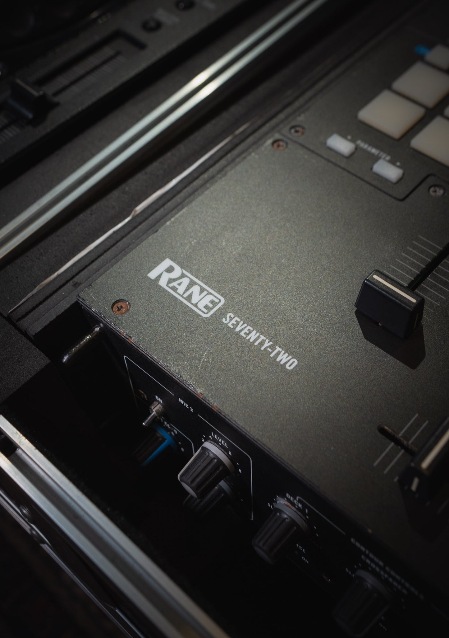 Pioneer CDJ 2000 110v (par) + Rane Seventy Two - Usado (incluye hard case)